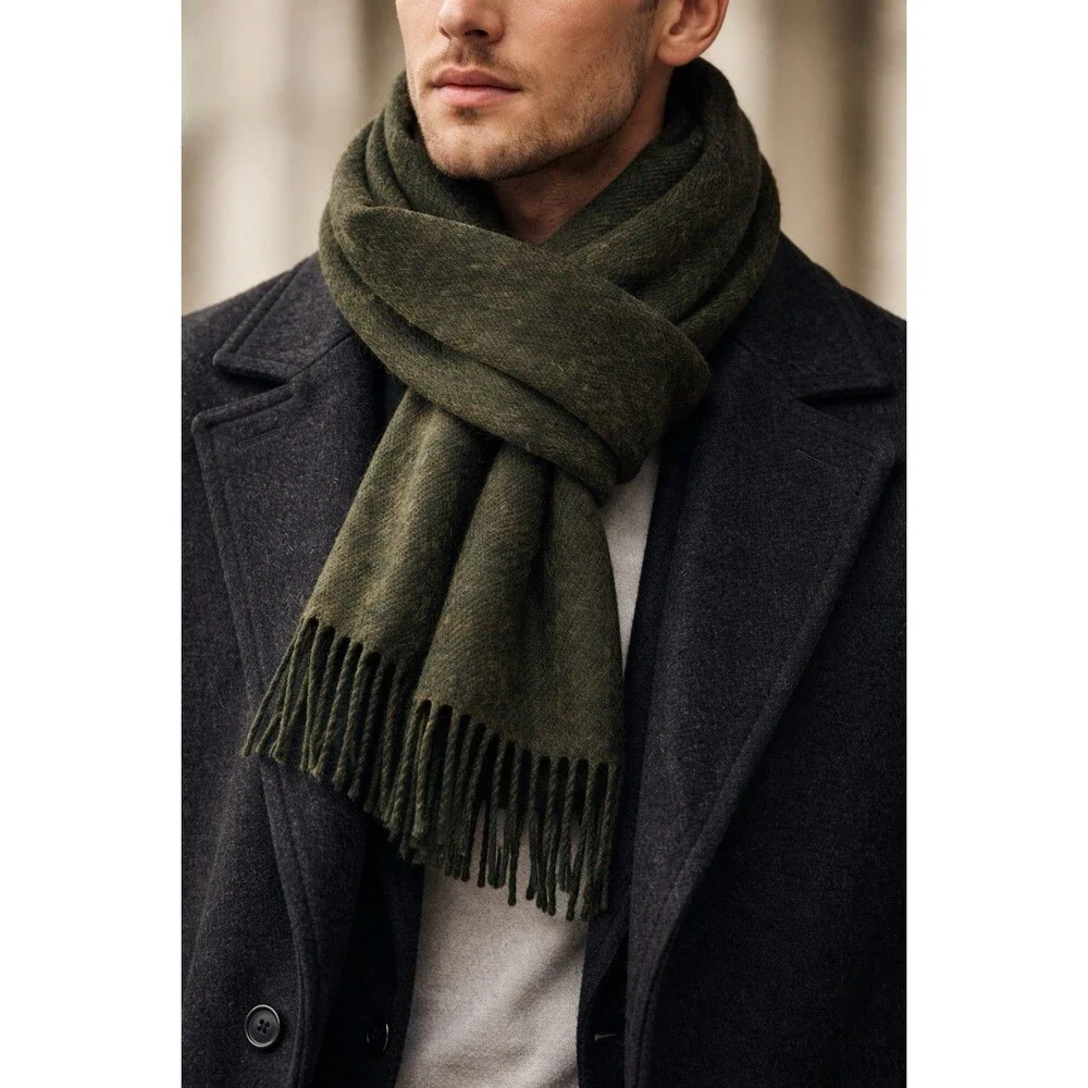 J Crew Moon Scarf Mens‎ Green Merino Wool Fringe Made England Tweed Luxury